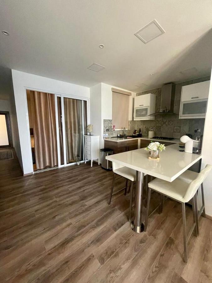 Beach Front High End Apartment, Direct Sea Views. Marsalforn Buitenkant foto