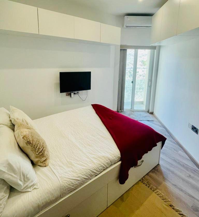 Beach Front High End Apartment, Direct Sea Views. Marsalforn Buitenkant foto