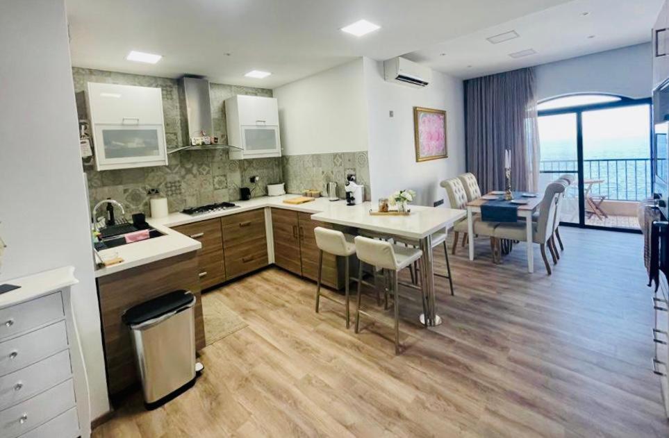 Beach Front High End Apartment, Direct Sea Views. Marsalforn Buitenkant foto