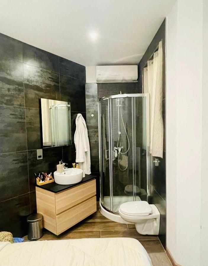 Beach Front High End Apartment, Direct Sea Views. Marsalforn Buitenkant foto